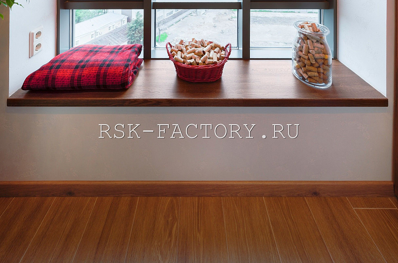 Подоконники 40мм из дуба сращенного. Работы компании РСК Интерьер.